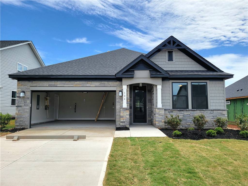 104 Tiger Lily DR, Anderson, SC 29621