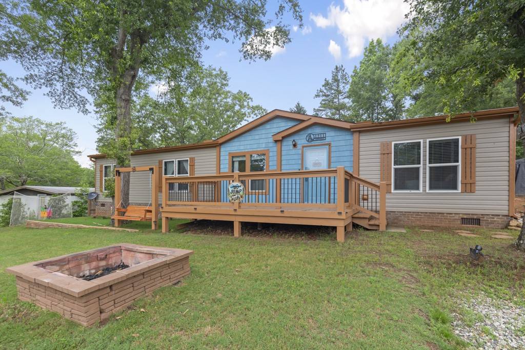 1211 Tugaloo Heights CIR, Fair Play, SC 29643