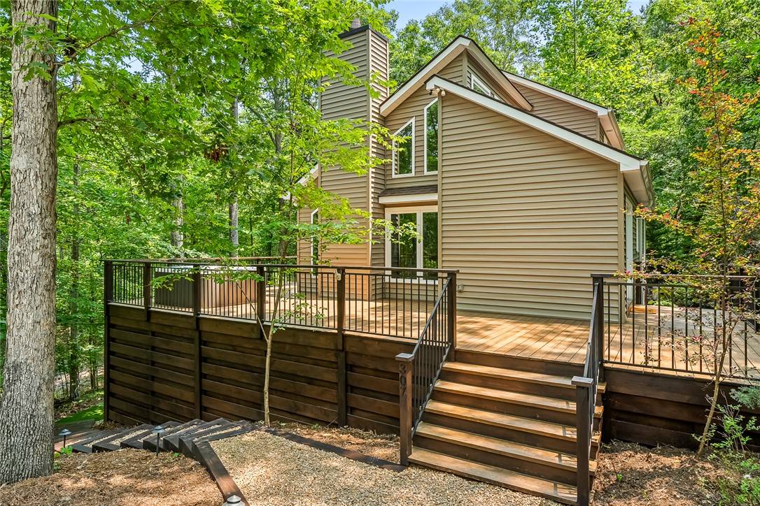 307 Warbranch RD, Central, SC 29630