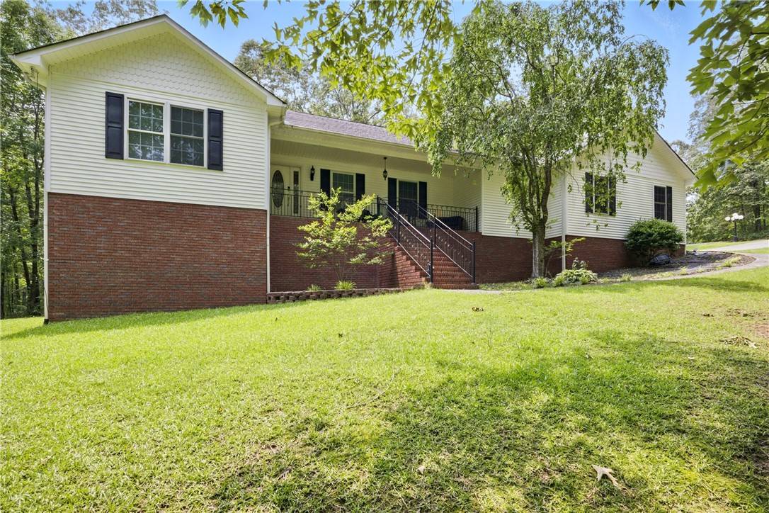 101 Jocassee Falls RD, Salem, SC 29676