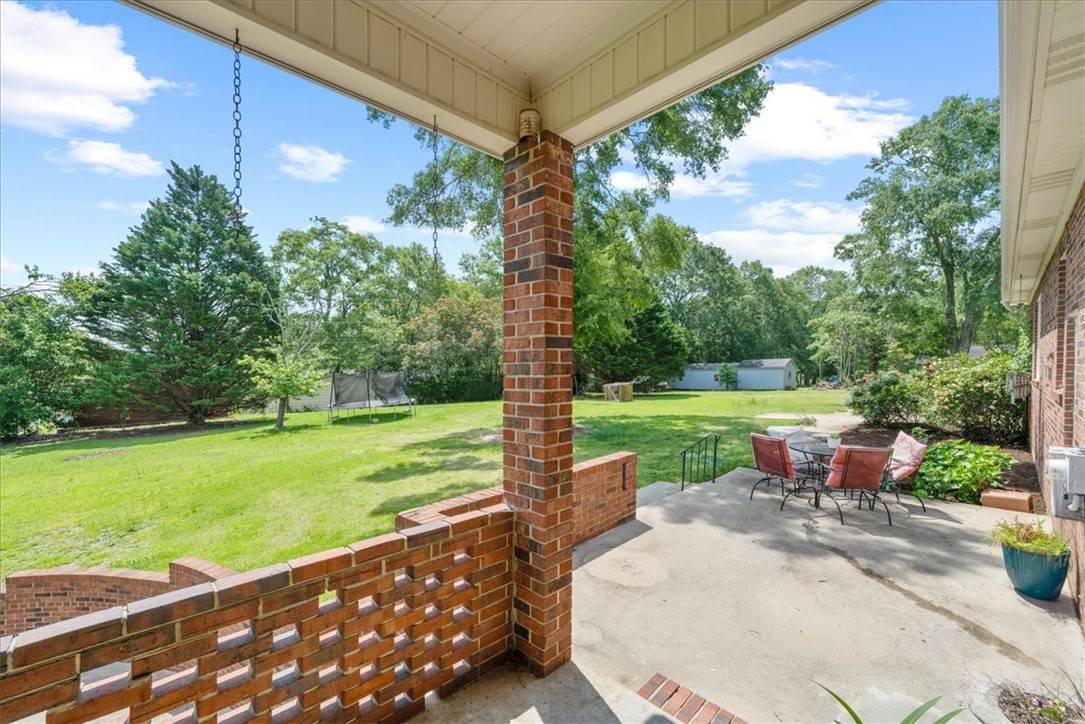 Honea Path, SC 29654,106 Emma DR