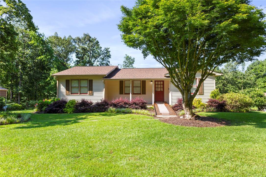 221 Whitmire Church RD, Tamassee, SC 29686