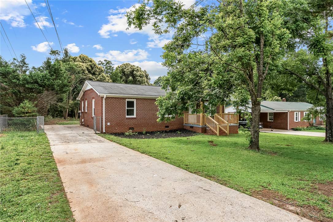 Anderson, SC 29626,3401 Comanche ST