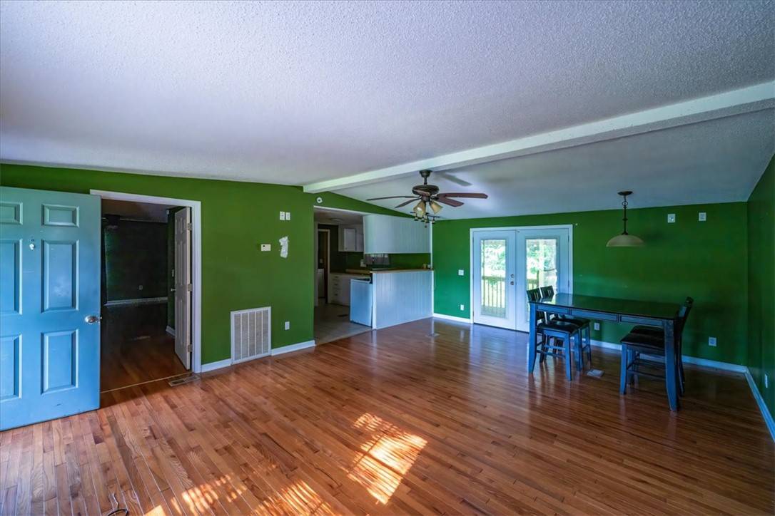 Walhalla, SC 29691,2423 Westminster HWY