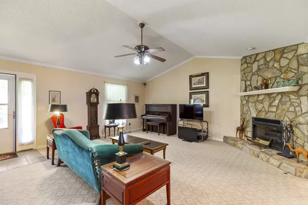 Seneca, SC 29678,1111 Jody DR