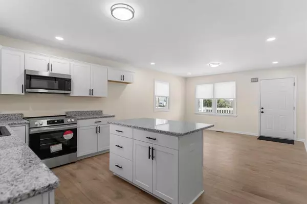 Greenville, SC 29607,8 Harris LN
