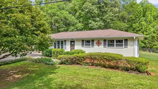 West Union, SC 29696,100 Colonial CT