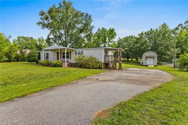Liberty, SC 29657,403 Georgetown DR