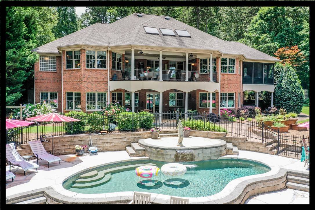 405 Windcrest CT, Salem, SC 29676
