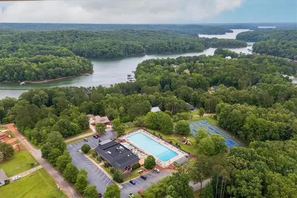 Westminster, SC 29693,305 Mount Bay DR
