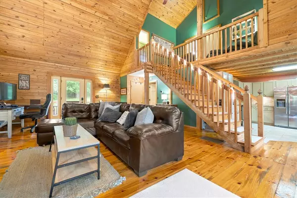 305 Mount Bay DR, Westminster, SC 29693