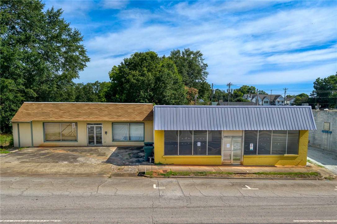 104 W. North 1st ST #Suite 104-A & Suite 104-B, Seneca, SC 29678