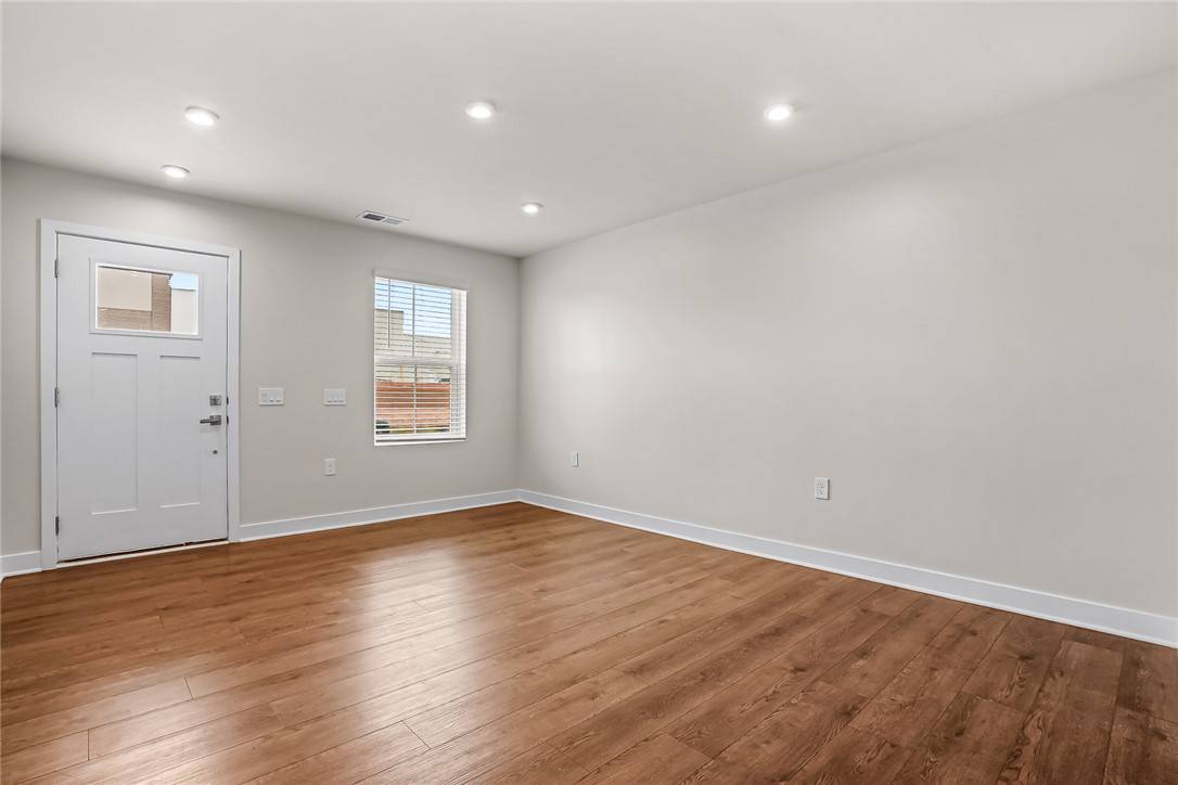 Greenville, SC 29605,124 Tassin ST