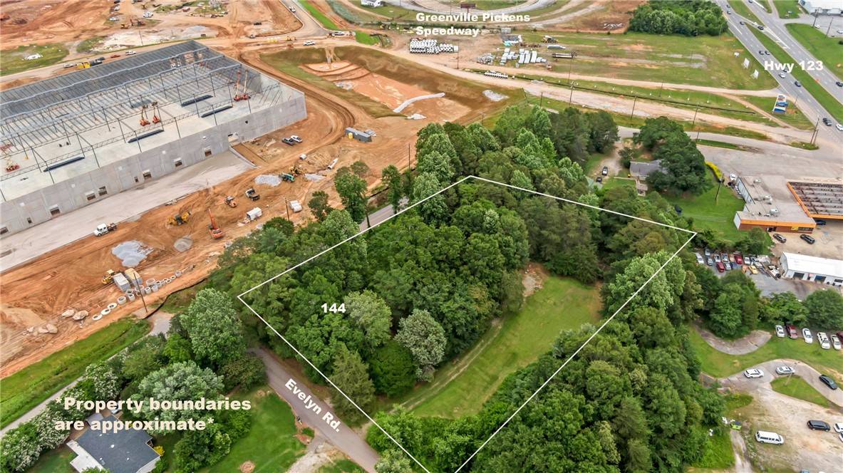Easley, SC 29640,144 Evelyn RD
