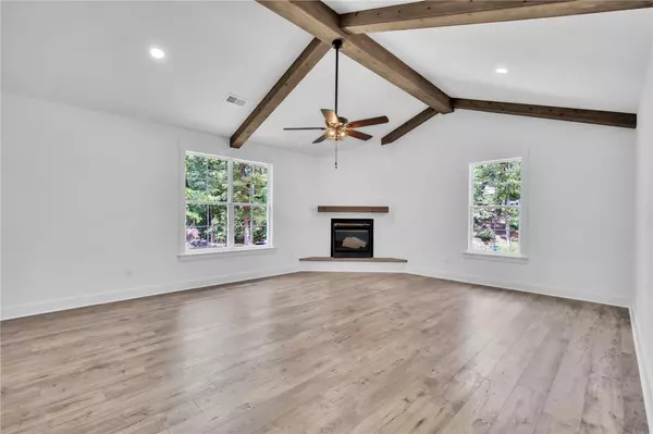 Townville, SC 29689,107 Circle DR