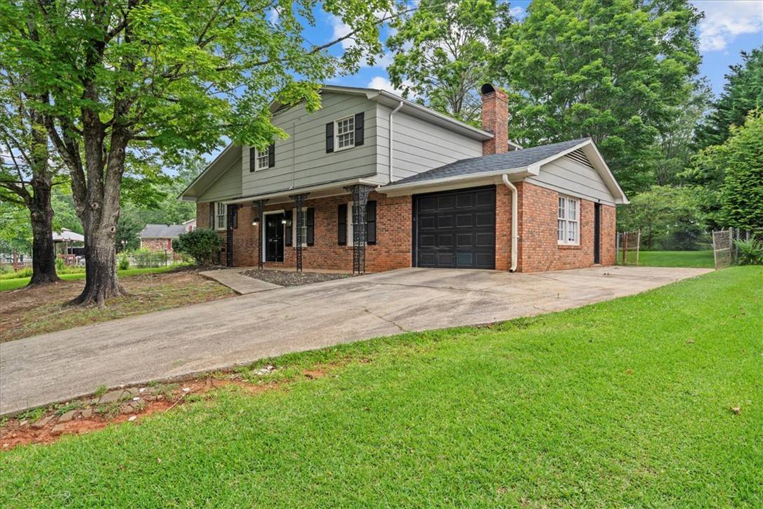 4391 Conrad DR, Spartanburg, SC 29301