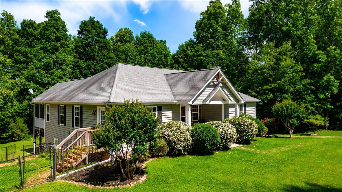Liberty, SC 29657,201 Ross RD