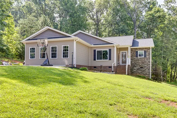 Easley, SC 29642,5120 Sunset RDG