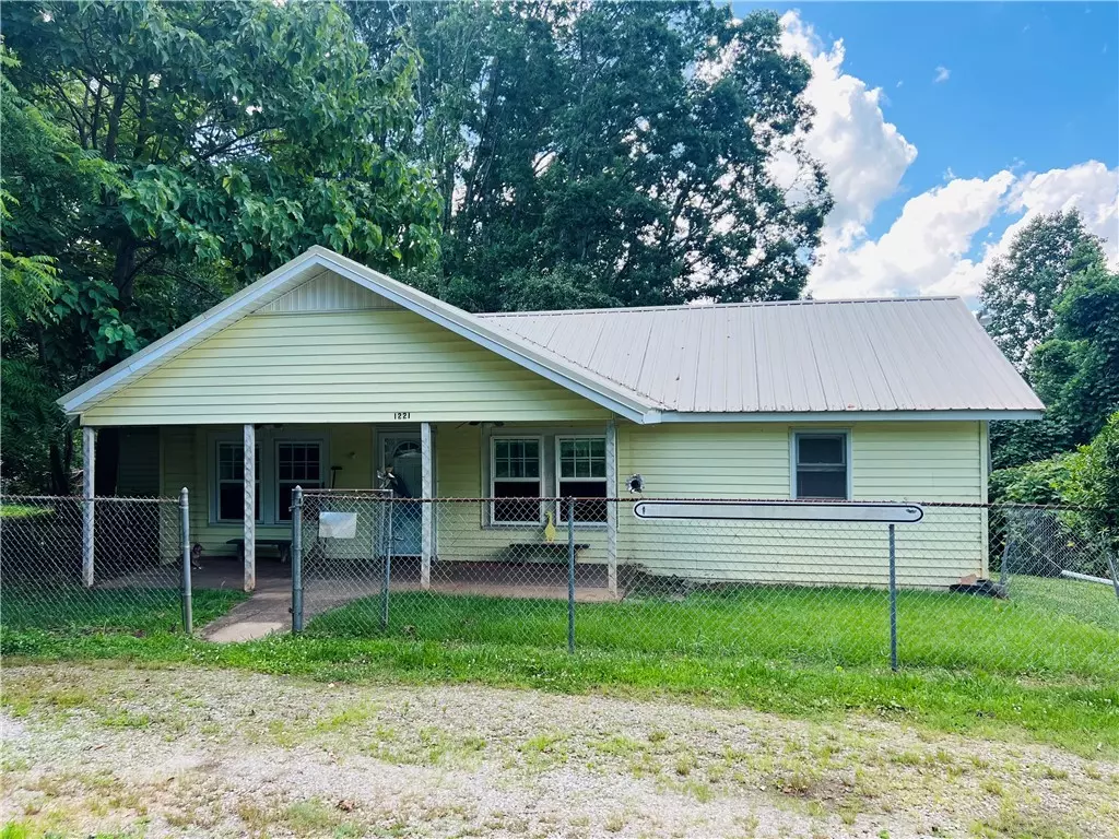 Pickens, SC 29671,1221 Bethlehem Ridge RD