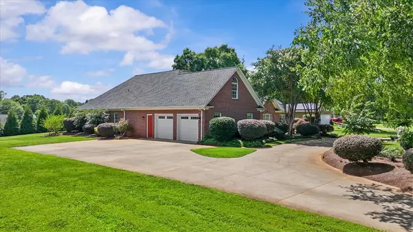 Cowpens, SC 29330,126 Patti CT