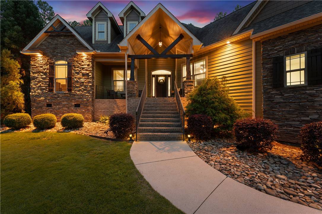 Seneca, SC 29672,806 Gate View CT
