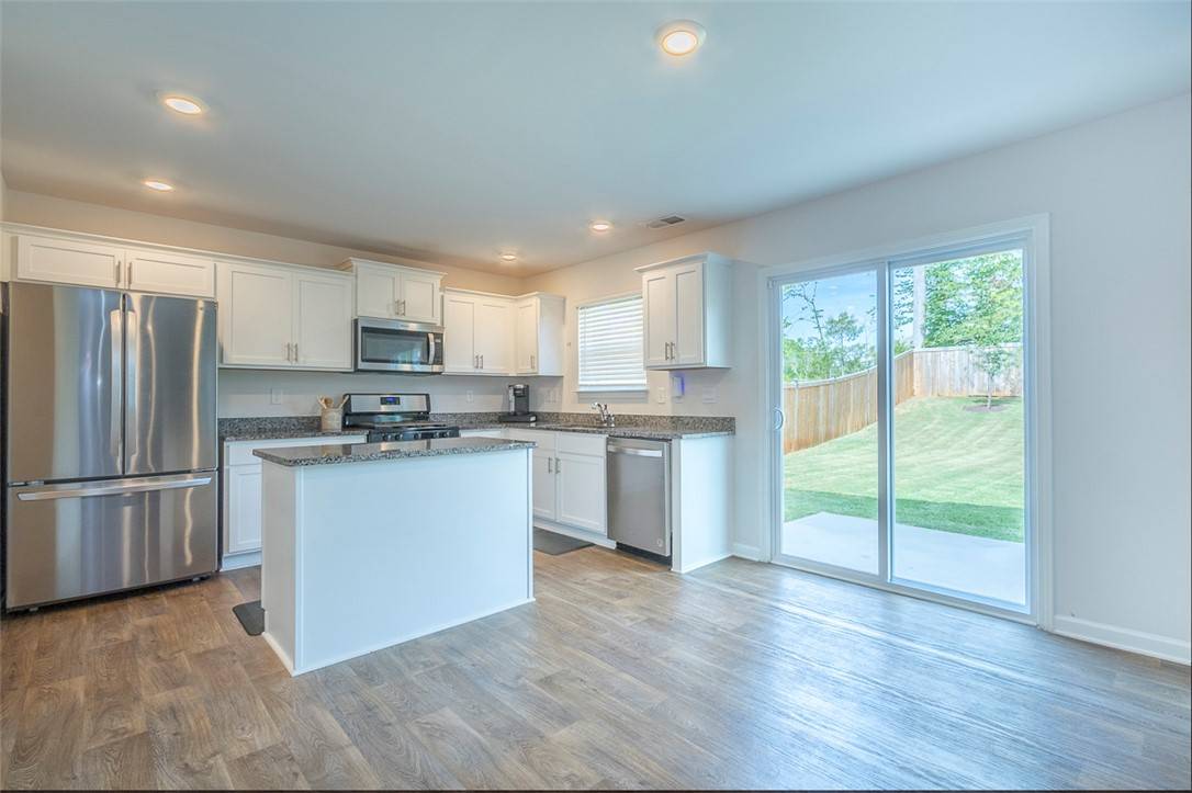 Piedmont, SC 29673,313 Sweetgrass LN