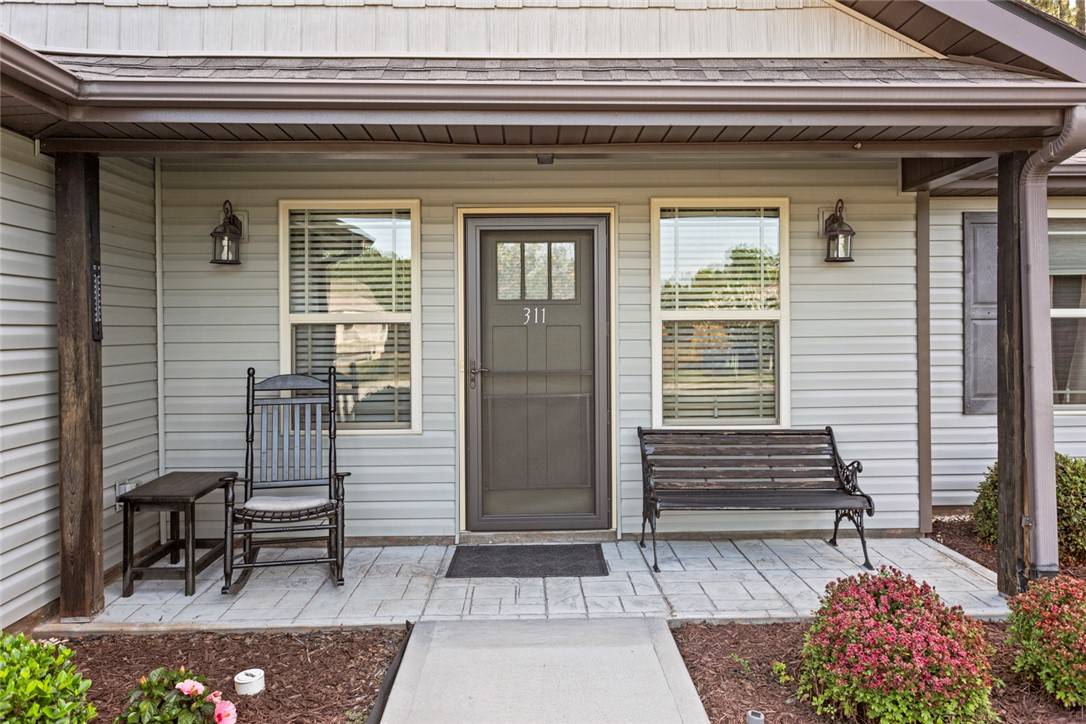 Seneca, SC 29678,311 Buchanan TRL