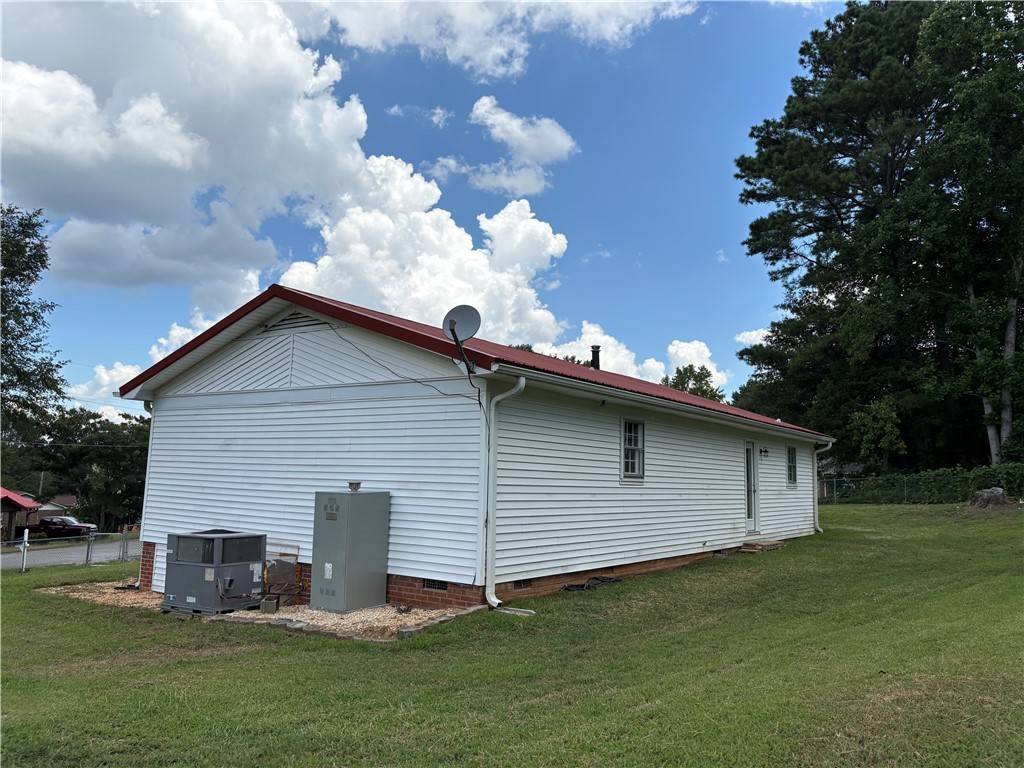 Liberty, SC 29657,126 Venture DR