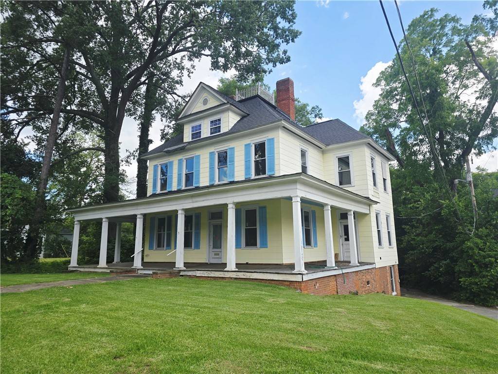 Greenwood, SC 29649,152 GRACE ST