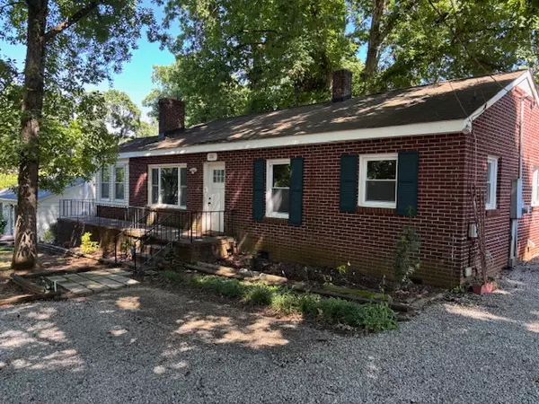 210 Grace AVE, Easley, SC 29640