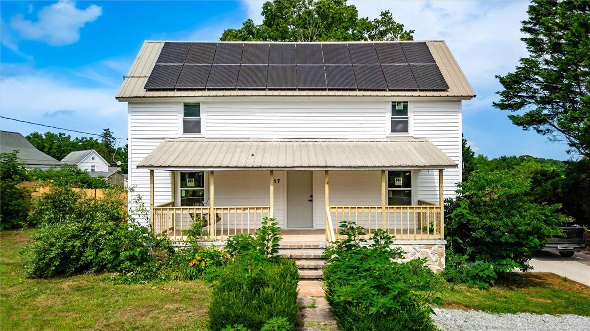 17 Smythe ST, Pelzer, SC 29669