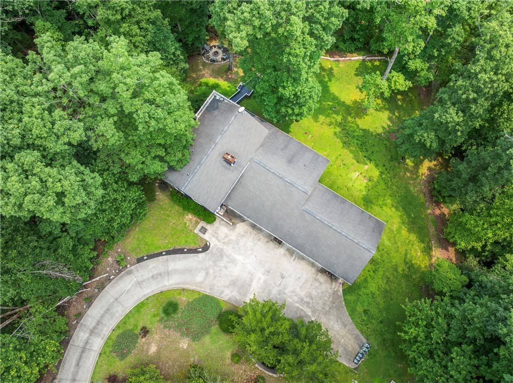 Walhalla, SC 29691,320 Holly LN