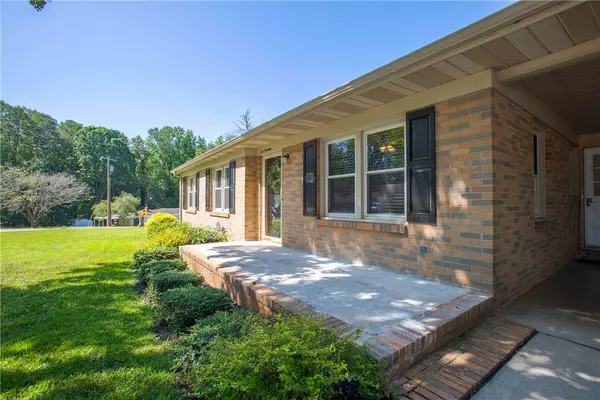 Easley, SC 29642,214 Cedar CIR