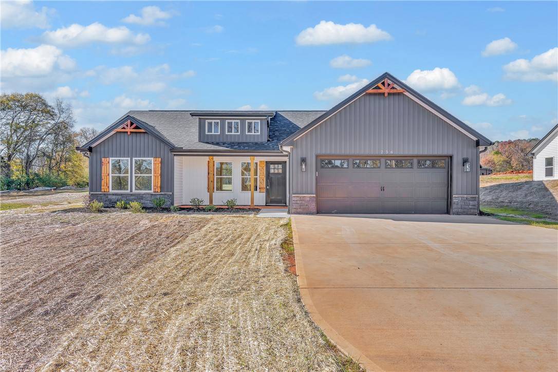 256 Old Fork School RD, Townville, SC 29689
