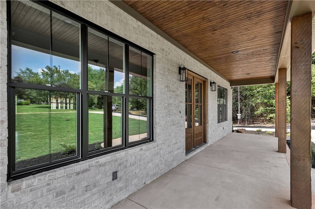 Williamston, SC 29697,144 Jericho CIR
