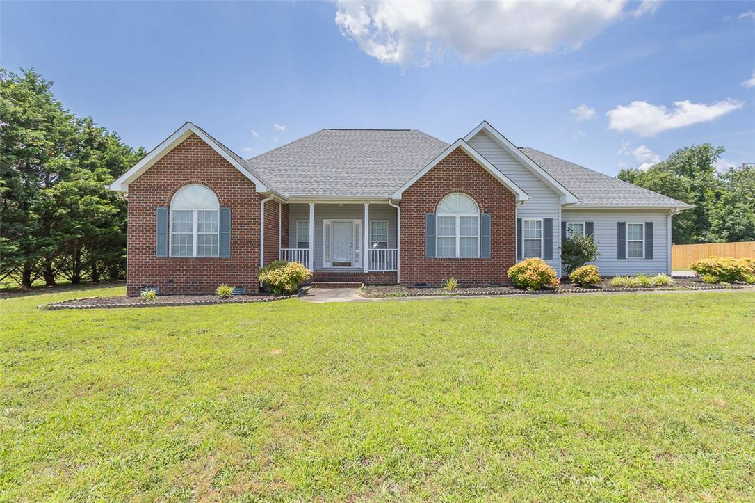 310 Smithfield DR, Anderson, SC 29621