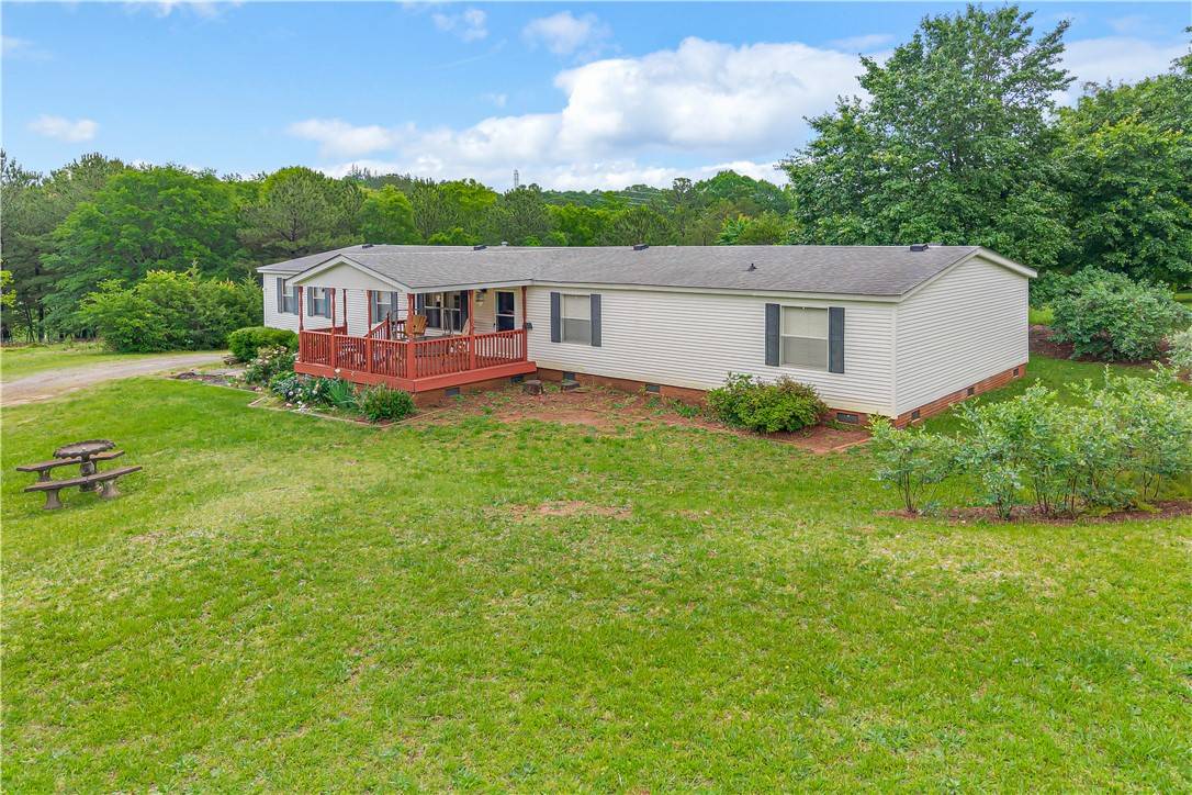 Liberty, SC 29657,177 Farmers Hill RD