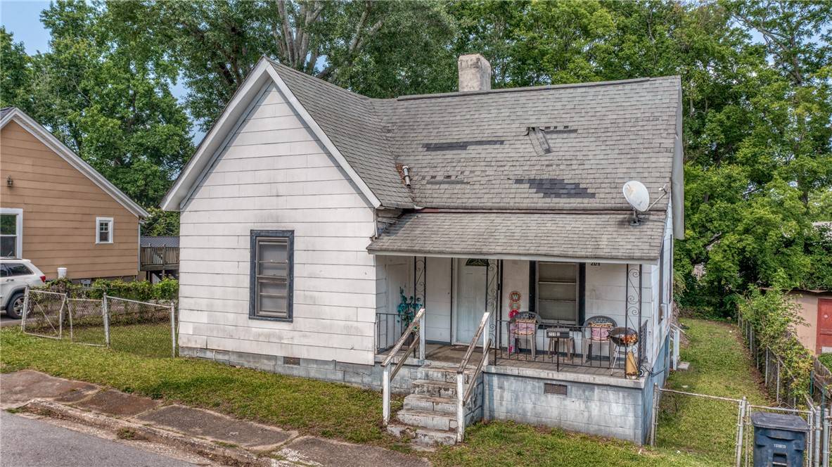 208 E ST, Anderson, SC 29625