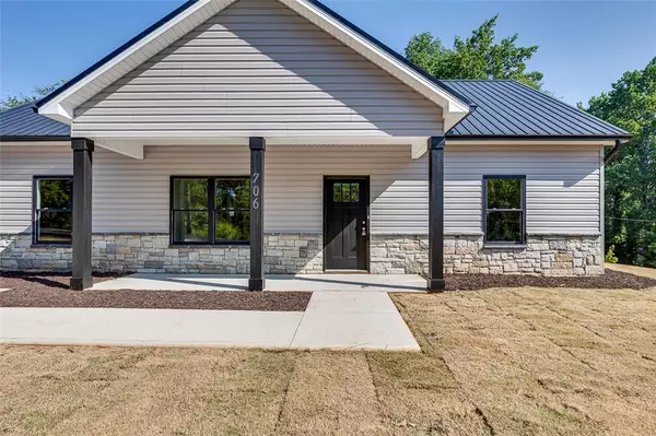 Anderson, SC 29625,706 Old Shoals DR