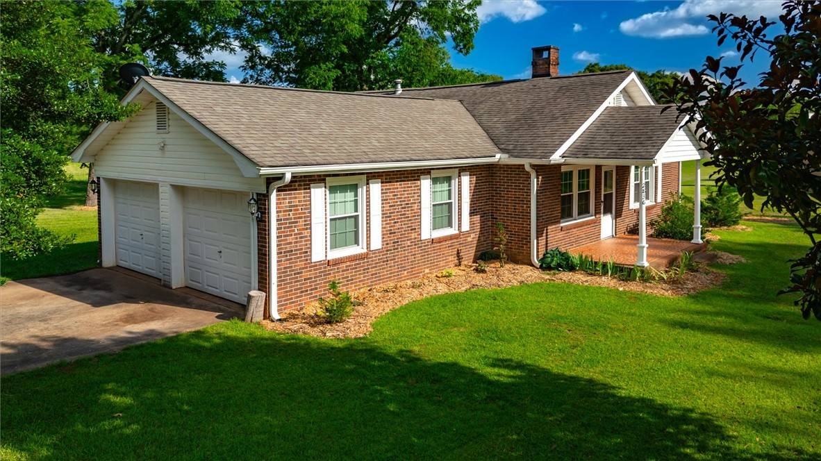 2836 Old Greenville HWY, Central, SC 29630
