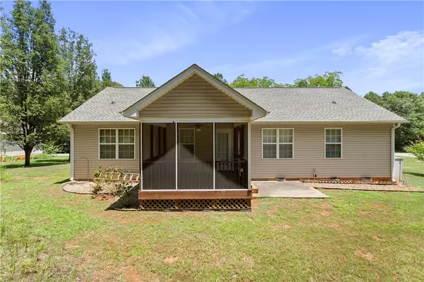Seneca, SC 29672,518 Pecan Grove RD