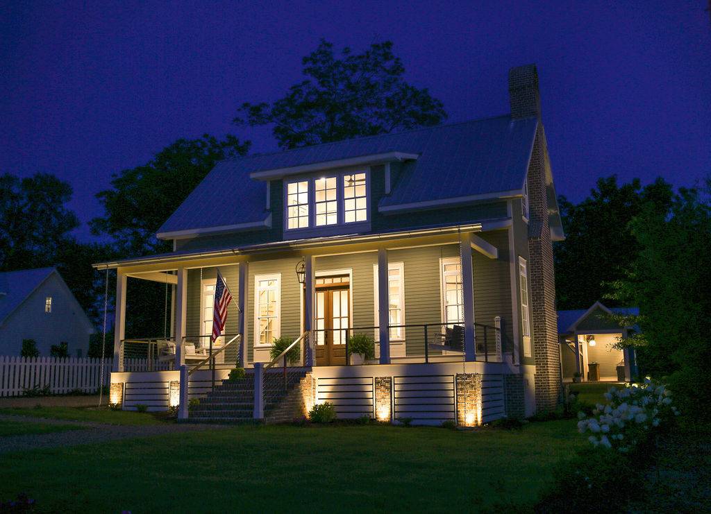 Seneca, SC 29678,104 E South 5th ST