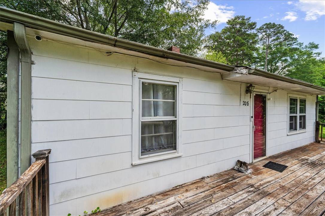 Seneca, SC 29678,208 Holleman ST