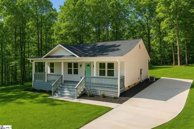 Westminster, SC 29693,425 Tiger LN