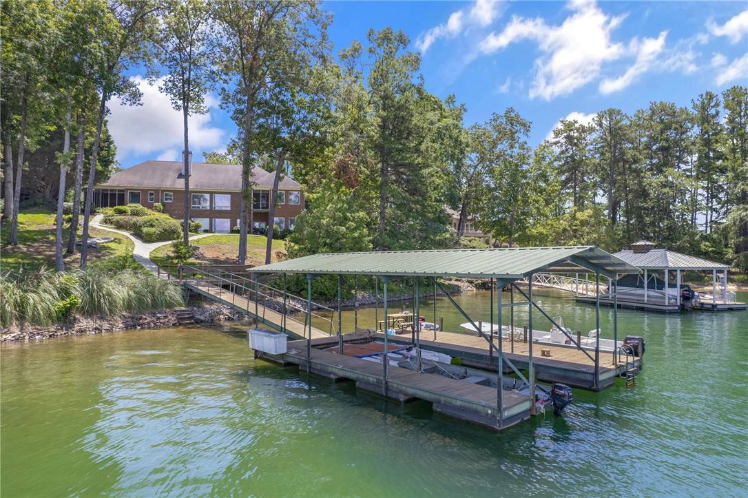 Seneca, SC 29672,716 Clearlake Pointe