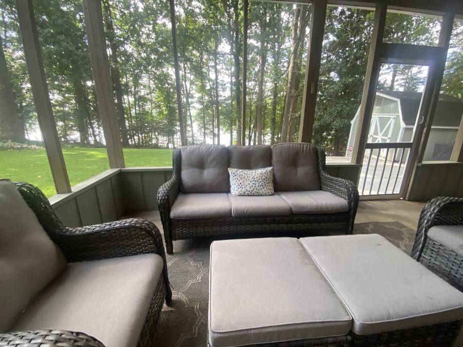 Lavonia, GA 30553,98 Rue Beau Rivage
