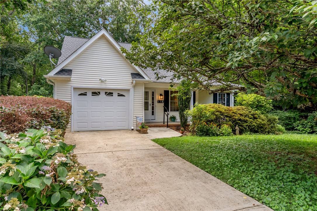 118 Grand Oak CIR, Pendleton, SC 29670
