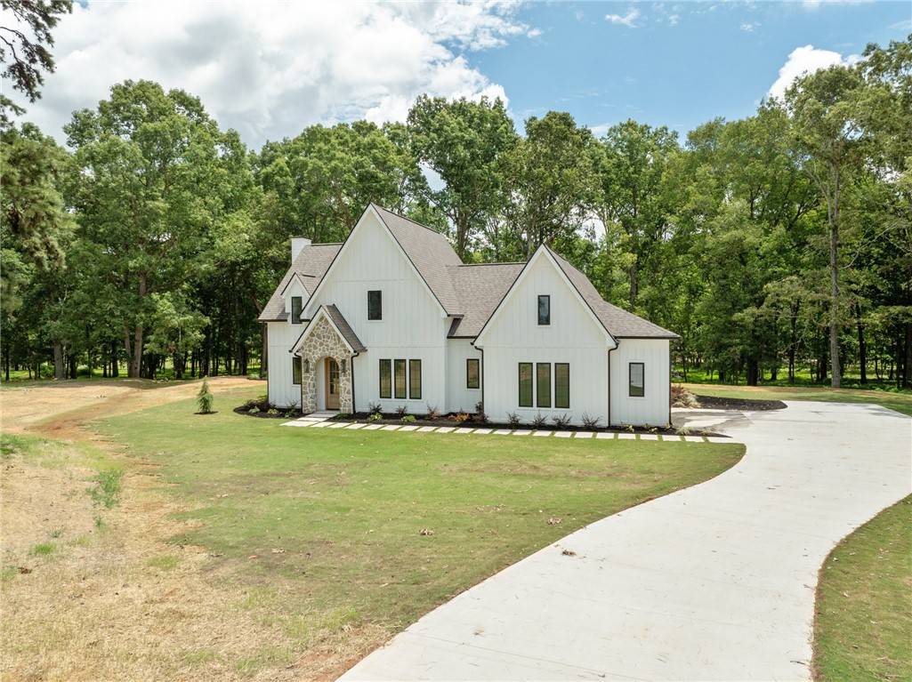 Pelzer, SC 29669,748 Garrison RD