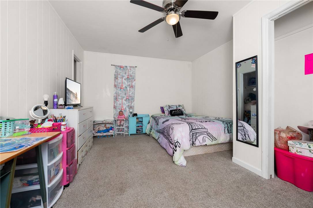 Easley, SC 29640,303 Sharon LN