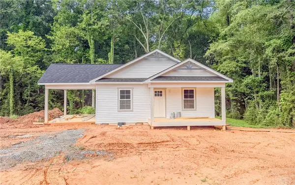 330 Code CIR, Seneca, SC 29678